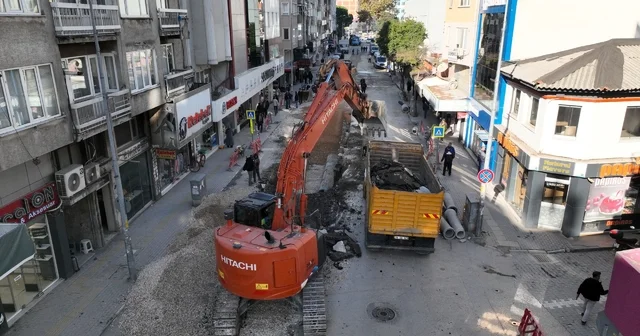 Mustafakemalpaşa ilçesinin altyapısı, yeniden inşa ediliyor Bursa Büyükşehir Belediyesi nden Mustafakemalpaşa ya 600 milyonluk yatırım Bursa Haberleri