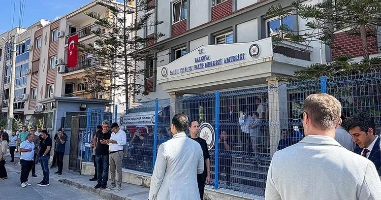 3 polisimiz şehit edilmişti! İzmir deki terör saldırısında 2 kişi gözaltına alındı