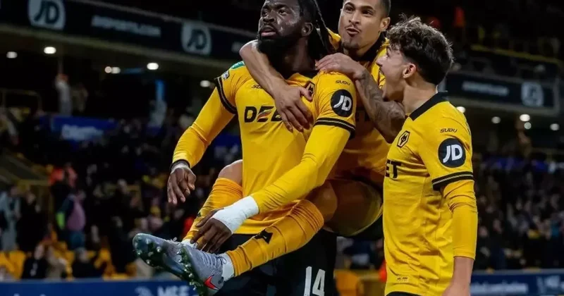 Boyu 2 metre! Fenerbahçe de Osimhen ini buldu