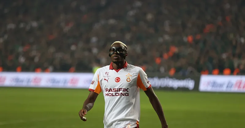 Victor Osimhen, İstanbul a döndü!