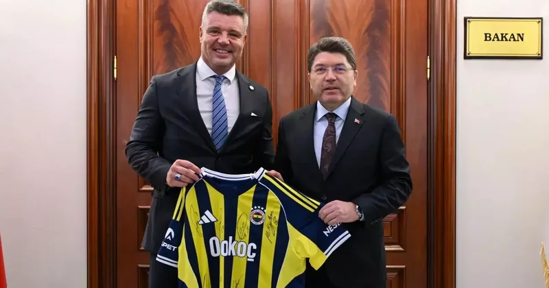 Son dakika: Fenerbahçe den Adalet Bakanı Yılmaz Tunç a hediye edilen forma için açıklama