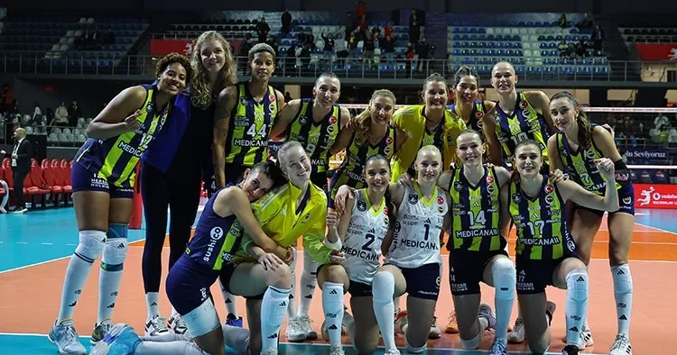Fenerbahçe Medicana, Göztepe yi 4 sette yendi!