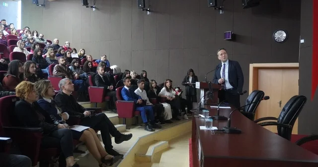 Aigai ve Sardes antik kentleri seminerde anlatıldı Manisa Haberleri