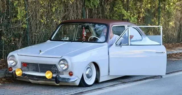 Sakarya da 1972 model Anadol a gözü gibi bakıyor VİDEO İZLE