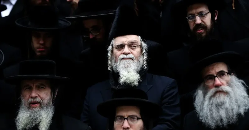 Askere gitmeyi reddeden Harediler polisle çatıştı! Sokaklar savaş alanına döndü!