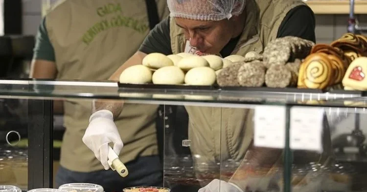 İstanbul da gıdada denetim artıyor… 9 bin 303 işletmeye ceza uygulandı