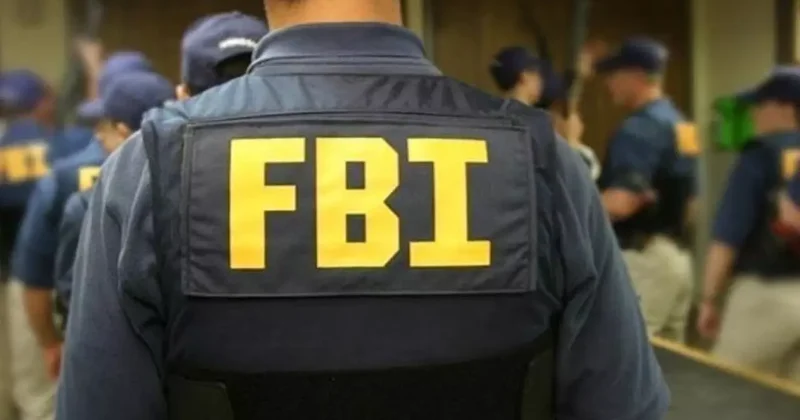 Trump ı korumakla görevlendirilmişti...FBI nın 2 numaralı isminden şok eden istifa!
