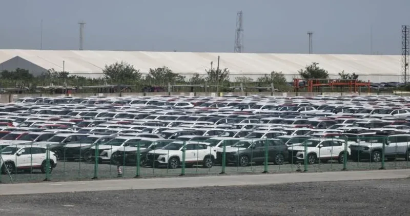 Aşırı üretim alarmı! Çin yeni arabalarla doldu taştı