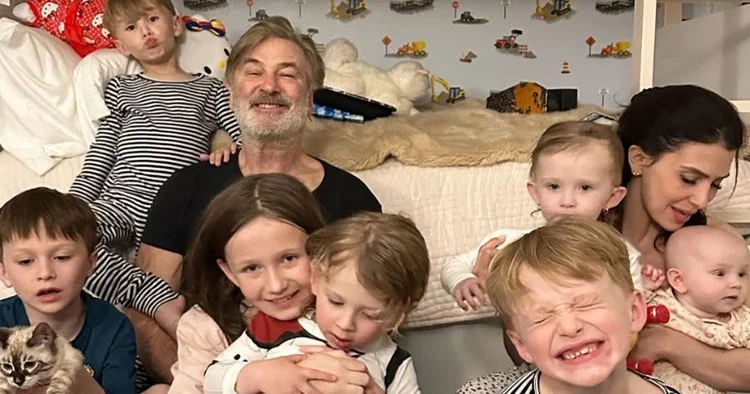 Durmadan çocuk doğurdu, aile eve sığmaz oldu: Başımızı sokacak bir yer arıyoruz!