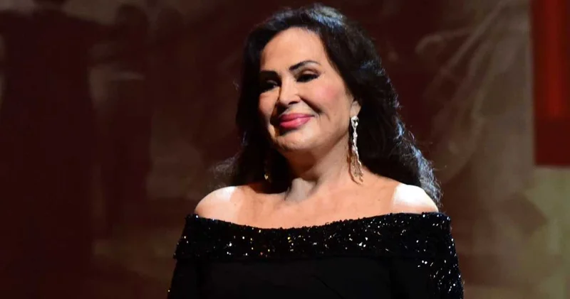 Türkan Şoray yıllar sonra geldi