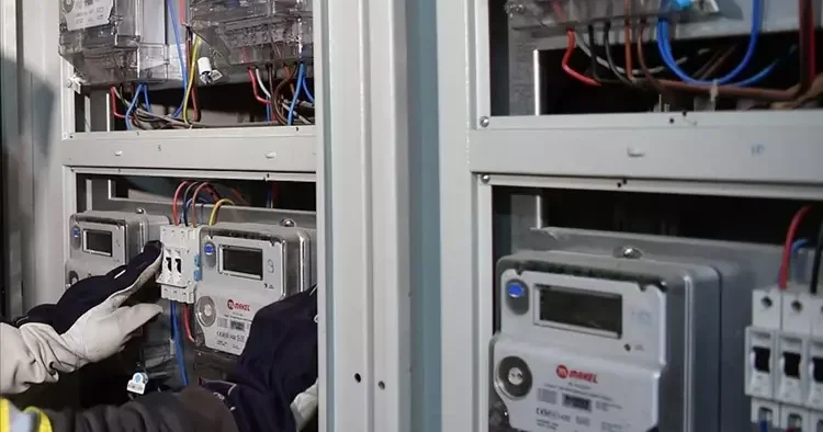 Tüm aboneleri ilgilendiriyor! Ücret tarifesi belli oldu: Fazla para alanlara ceza geliyor