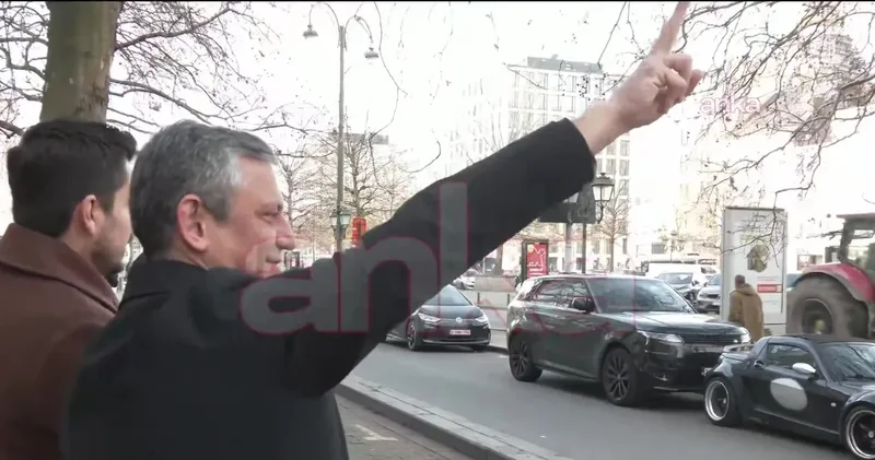 Özgür Özel den Belçikalı çiftçilerin eylem destek