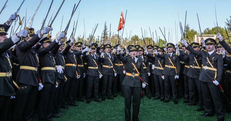 Kılıçlı yeminde teğmene verilen disiplin cezası hukuka uygun bulundu