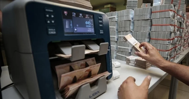 Bankacılık sektörünün mevduatı 27,6 trilyon liraya yükseldi