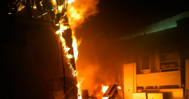 Gaziantep te marangoz atölyesi yandı Gaziantep Haberleri