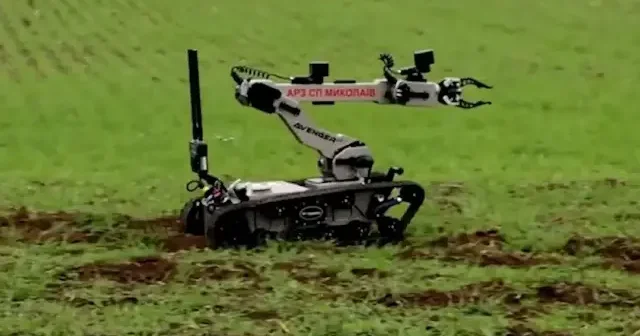 Ukrayna’da mayınlı tarım arazileri robotlarla temizleniyor VİDEO İZLE