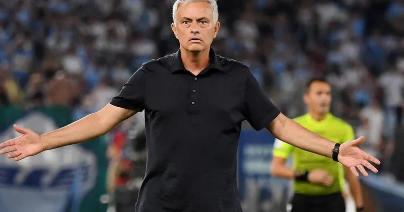 Fenerbahçe de kadro dışı kalan futbolcuyu Mourinho istedi