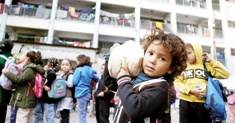 Gazze’de bebekler donarak ölüyor