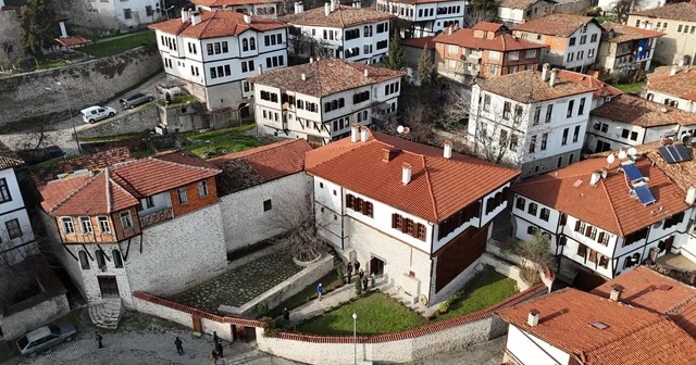 Restore edilerek korunan 222 yıllık konağa ödül Safranbolu da tarihi konak Restorasyon Uygulaması Yapılarak Korumanın Sürdürülebilirliğine Katkı Ödülü ne layık görüldü Karabük Haberleri