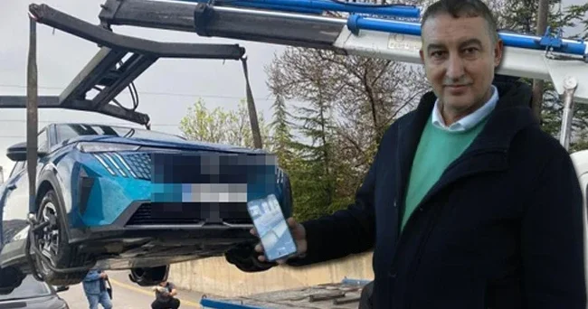 Yıldırım düştü elektrikli otomobil kendini kilitledi! Milyonluk araç bu hale geldi: O an öleceğiz diye düşündüm