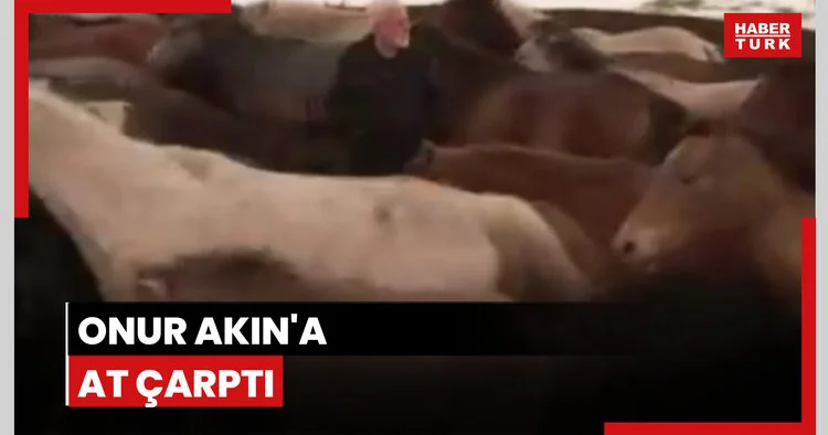 Onur Akın a at çarptı