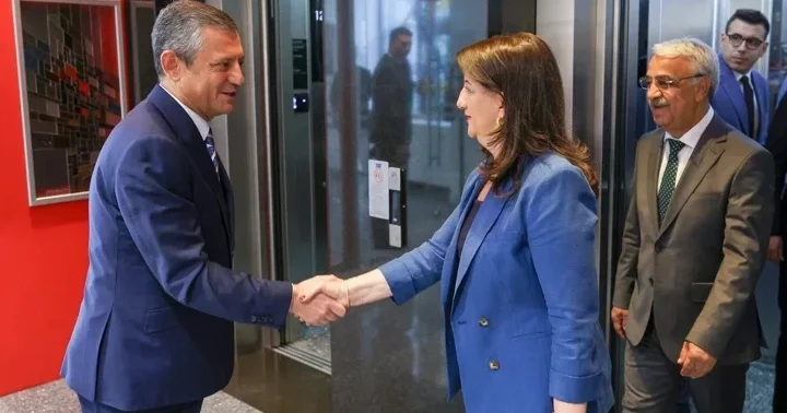 DEM Parti heyeti, 22 Aralık ta CHP yi ziyaret edecek