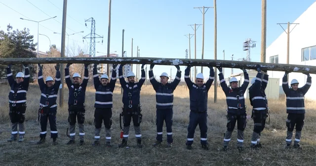 Elektrik işçileri zorlu kışa hazırlanıyor Erzurum Haberleri