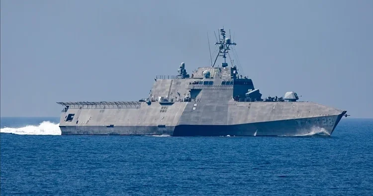 ABD, Pasifik te bir tekneyi daha vurdu: En az 4 kişi öldürüldü