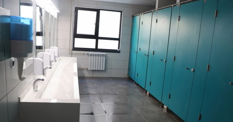 İddia: Pendik teki bir ilkokulun tuvaletinde fareler görüldü!