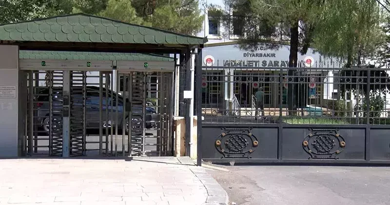 Sudenaz cinayetinde birbirine suçlayan 2 sanığa ağırlaştırılmış müebbet