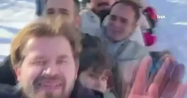 Ordu da kar yağışı eğlenceye dönüştü: 150 kişi aynı anda kaymaya çalıştı