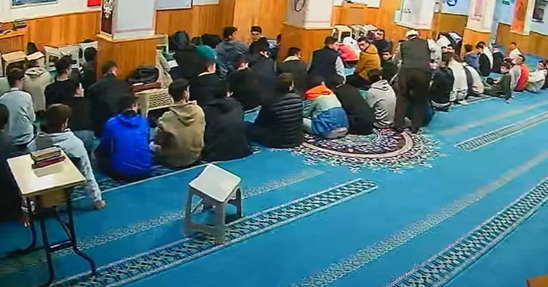 Kuran kursunda öğrencilere dayak! Kamera kayıtlarındaki skandal görüntüler Sözcü Gazetesi