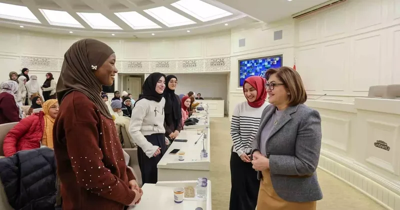 60 ülkeden 120 kültür elçisi Gaziantep’i keşfe geldi