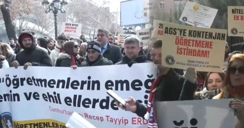 Öğretmenler Bakanlık önünden haykırdı!
