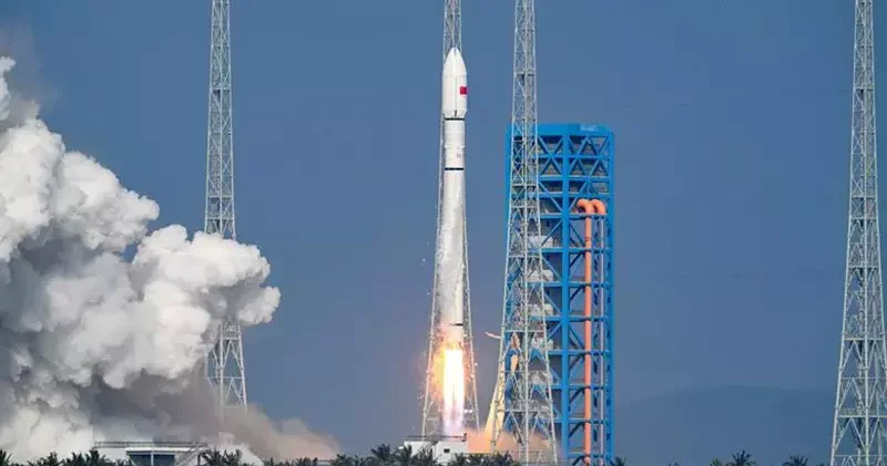 Çin 19’uncu internet uydu grubunu uzaya gönderdi