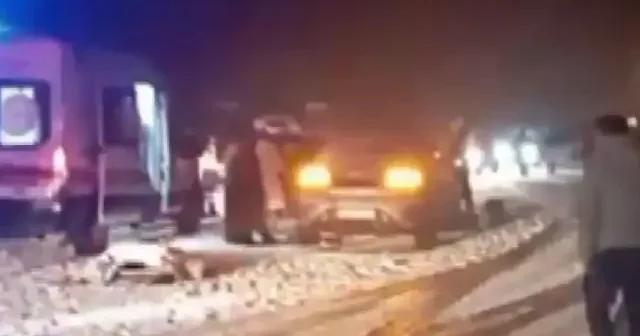 Düzce de iki otomobil çarpıştı: 7 yaralı VİDEO İZLE