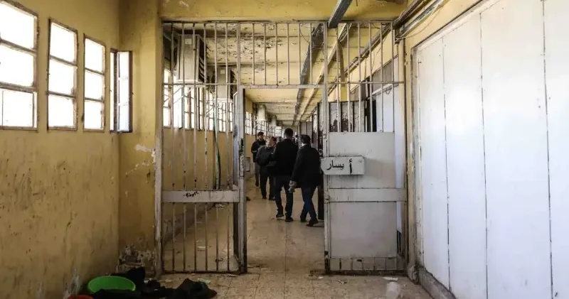 Suriye ordusundan Şeddadi’ye operasyon: SDG DEAŞ’lı teröristleri serbest bırakıyor Dünya Haberleri