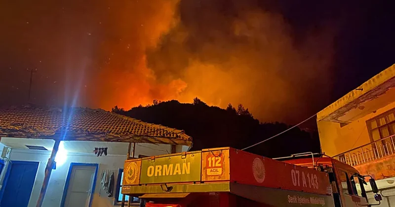 Antalya da orman yangını! Ekiplerin müdahalesi sürüyor
