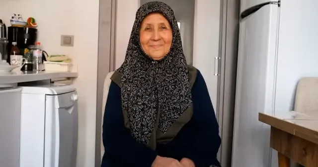 Bakan Kurum’dan Kahramanmaraş paylaşımı: Dün bizi yıkan bu yerde yeniden ayağa kalktık VİDEO İZLE