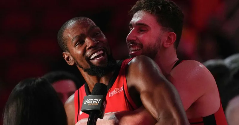 Kevin Durant, NBA de en fazla sayı atan 6. oyuncu oldu