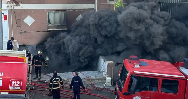 Şanlıurfa’da koltuk ve yatak üretimi yapılan atölyede korkutan yangın
