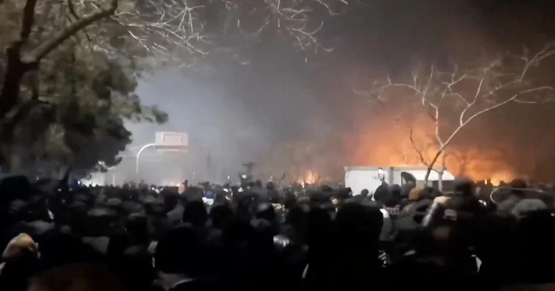 İran Adli Tıp Kurumu Başkanı, protestolarda 12 bin kişinin öldüğü iddialarını yalanladı