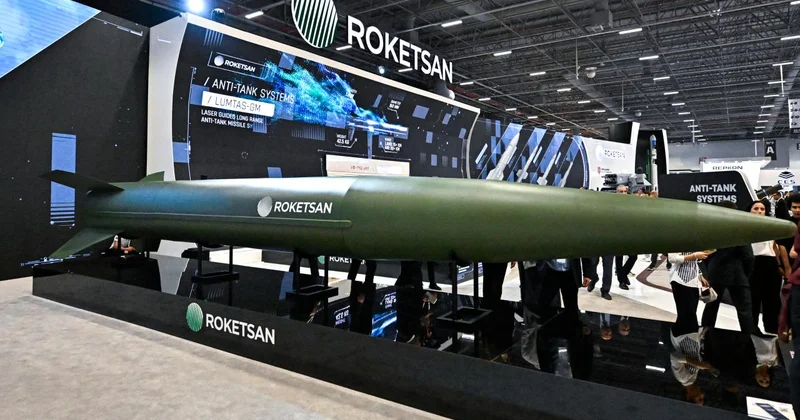 ROKETSAN savunma sistemlerini Katar da vitrine çıkardı