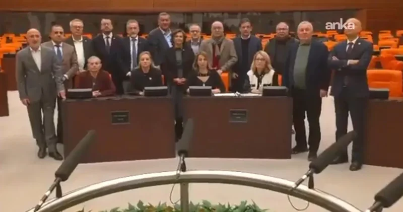 CHP nin Meclis teki Emekli eylemi 12 nci gününde