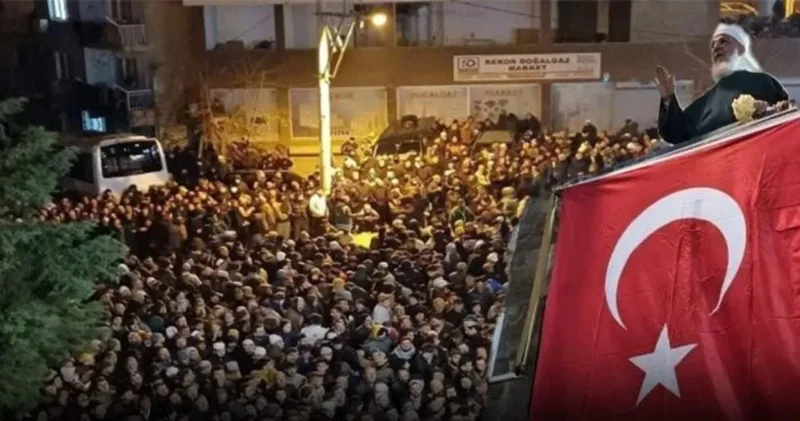 Menzil in İzmir deki gövde gösterisine CHP den FETÖ lü uyarı