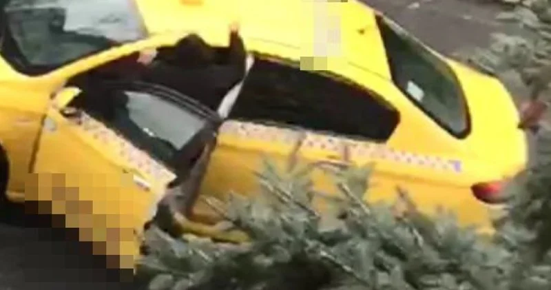 Taksiye kar topu atılınca çocukları kovaladı! Son dakika haberleri