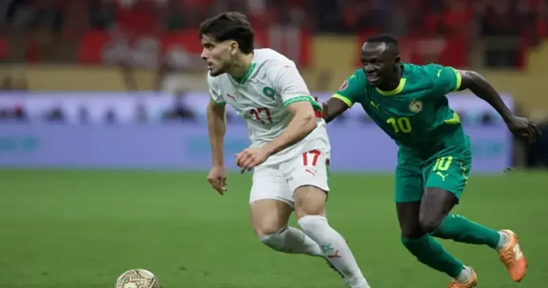 Afrika Kupası finalinde tarihi anlar! Sahadan çekilen takım şampiyon oldu