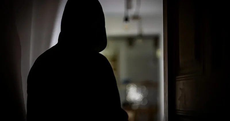 Ne altın ne para! Hırsızların girdikleri ofisten çaldıkları şaşkına çevirdi