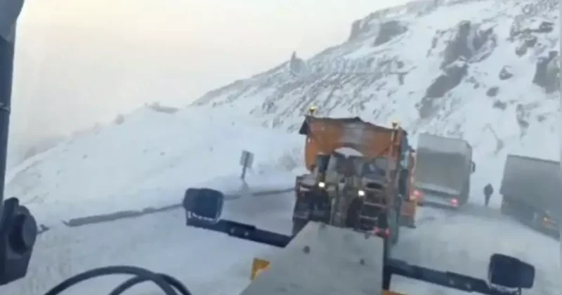 Kutuplar değil, Sahara Geçidi