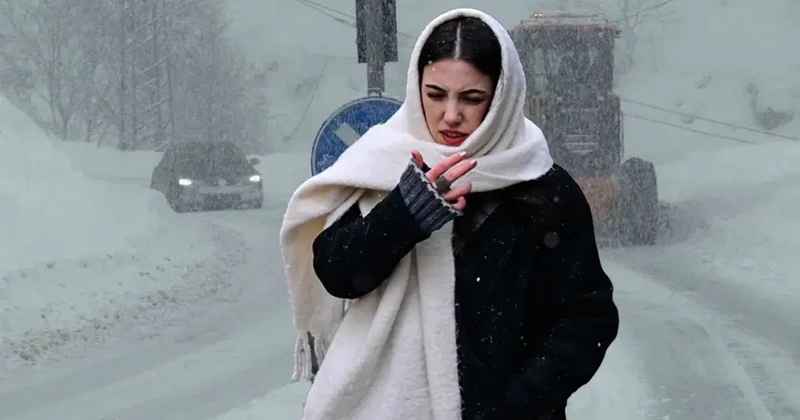 İstanbul da hayatı felç eden kar yağışı ne kadar sürecek? Merak edilen soru yanıt buldu